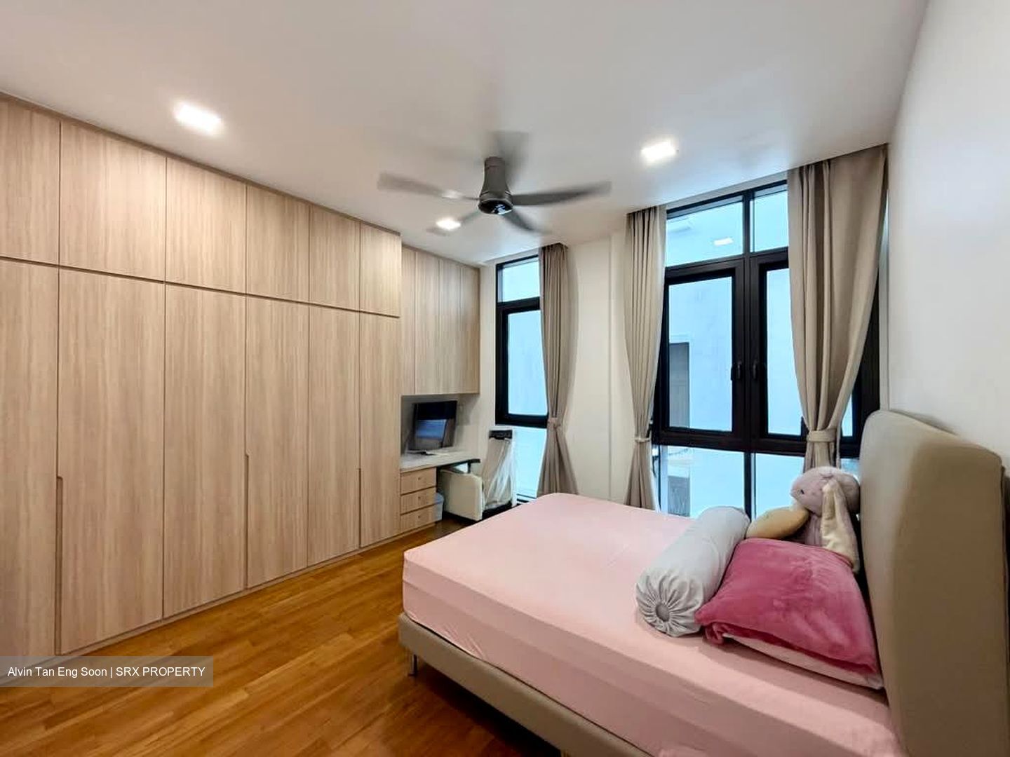 Thomson Hills (D20), Semi-Detached #573955901